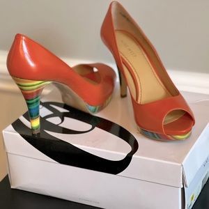 Nine West Dark Orange pep toe shoes.  Size 8M NWT.